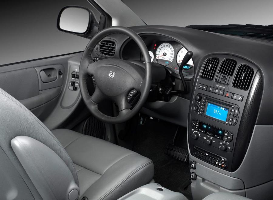  Dodge Grand Caravan 2005 года  (фото 6 из 7)